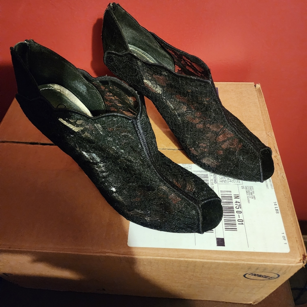 Black Lace Open Toe Heel